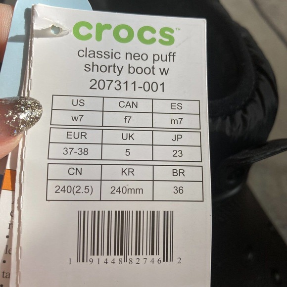 Crocs Classic Neo Puff Shorty Snow Boot 207311 Womens Size 7 New - Picture 11 of 11